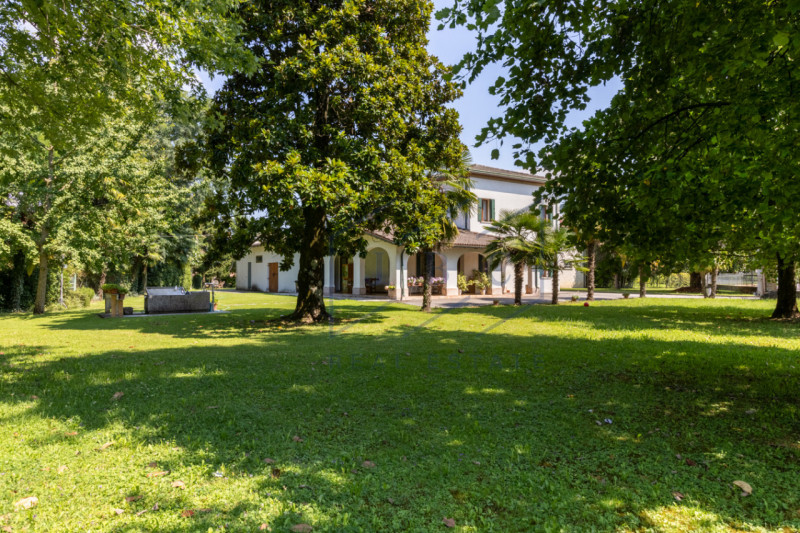 ORMELLE - Località Roncadelle (TV)

In centro a Roncadelle di Ormelle, proponiamo in vendita casa...