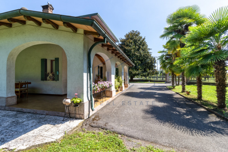 ORMELLE - Località Roncadelle (TV)

In centro a Roncadelle di Ormelle, proponiamo in vendita casa...