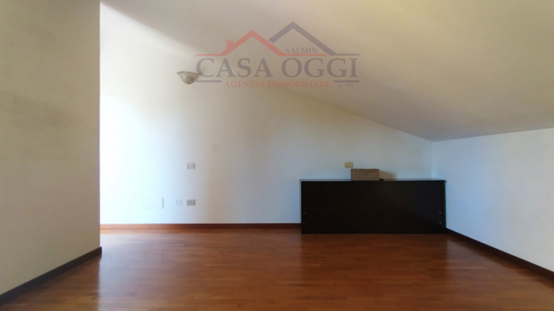 RIF.452A - Bastia di Rovolon
In una delle zone più centrali di Bastia di Rovolon, proponiamo in v...