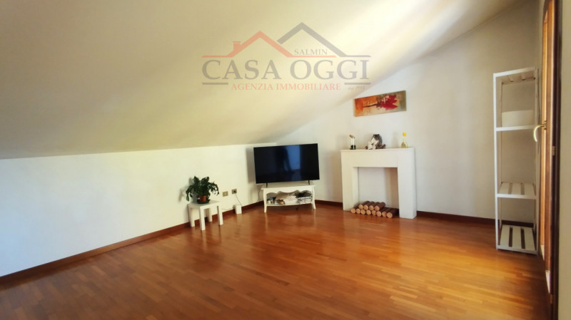 RIF.452A - Bastia di Rovolon
In una delle zone più centrali di Bastia di Rovolon, proponiamo in v...