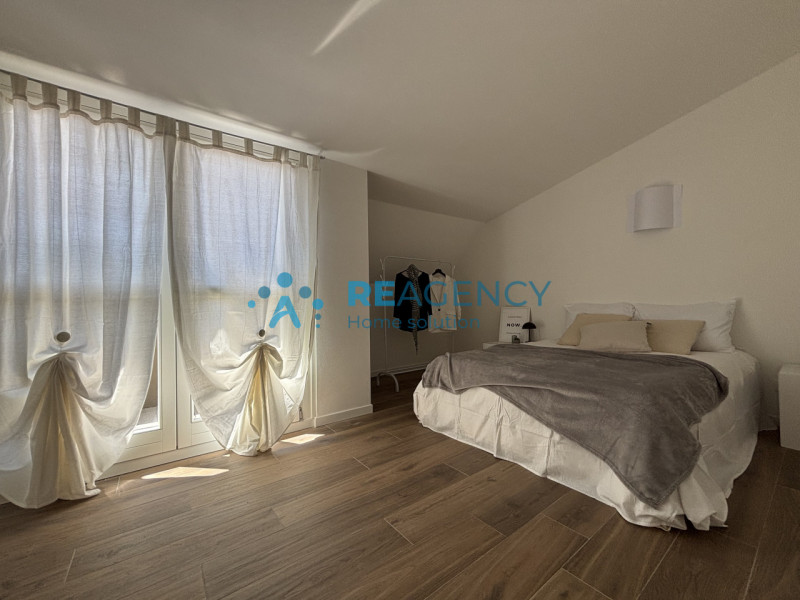 Scopri l’ultima esclusiva opportunità abitativa nel cuore di Creazzo! Proponiamo in vendita un el...