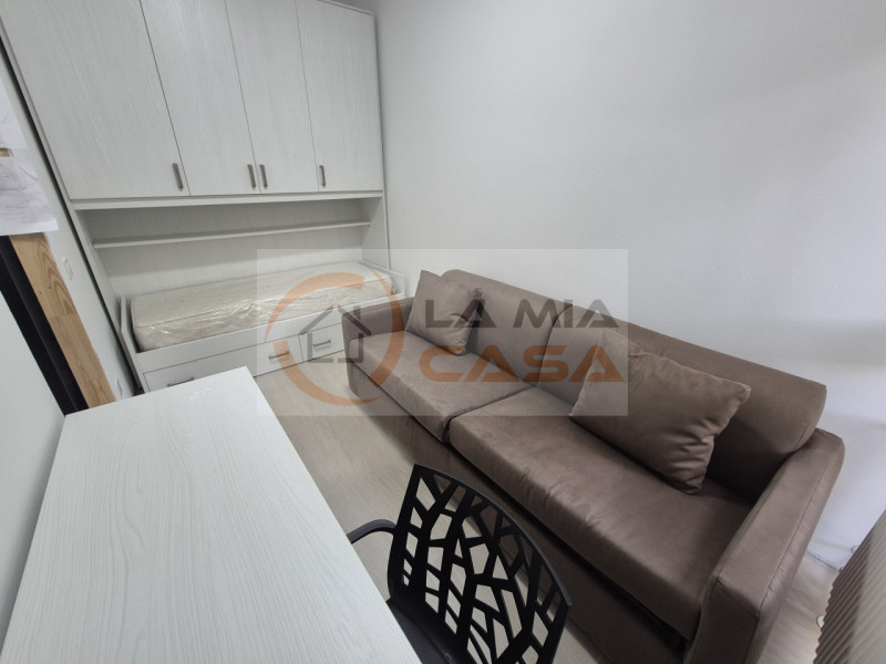 PADOVA - Zona ospedale. Mini appartamento di circa 30 mq. costituito da zona giorno con angolo co...