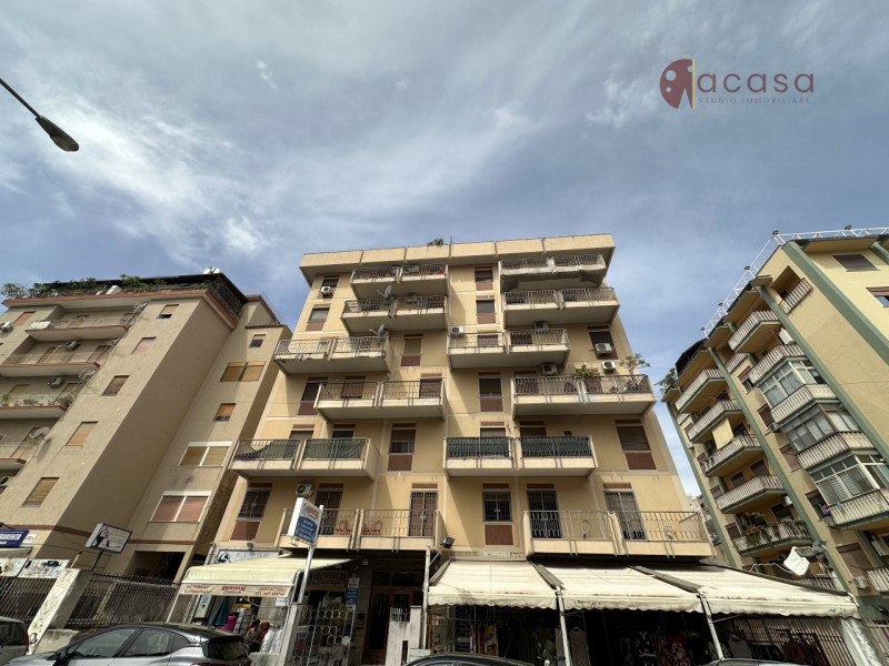 Palermo Affitto Appartamento quadrilocale