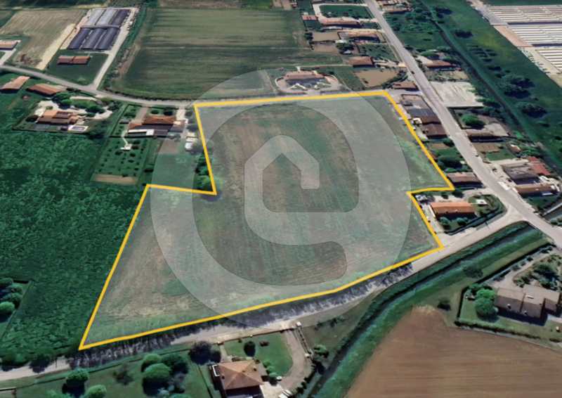 Scopri questa straordinaria opportunità di investimento nel comune di Curtarolo, un terreno semin...