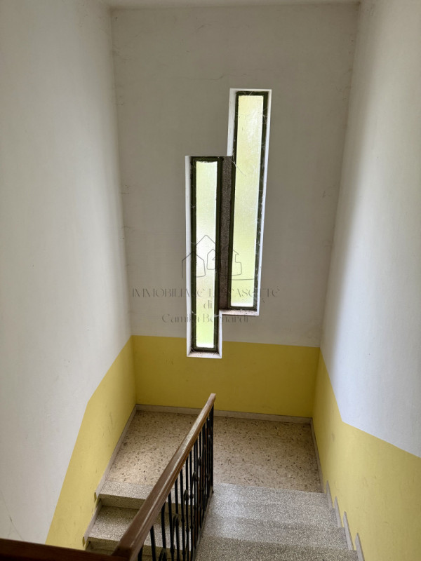 Trilocale ad Este

In tranquillo quartiere residenziale, a due passi dall’Ospedale di Schiavonia,...