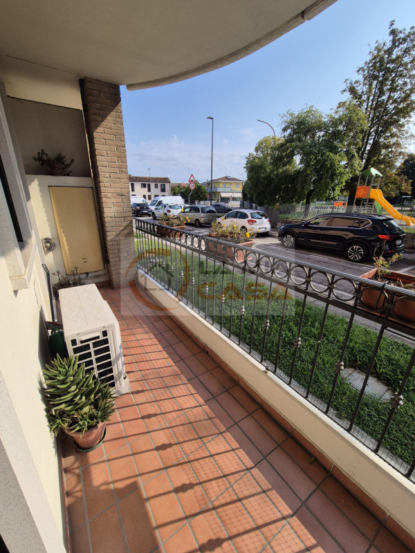 LEGNARO - CONTRATTO DI LOCAZIONE DI TIPO TRANSITORIO PER STUDENTI O DOTTORANDI/RICERCATORI.
Si pr...