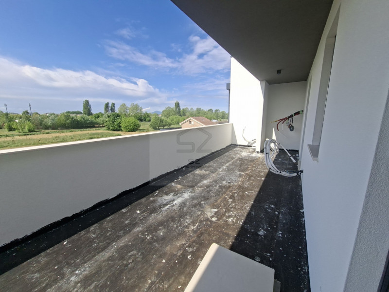 PADOVA - VOLTABAROZZO 

Proponiamo in VENDITA DIRETTA DA COSTRUTTORE super attico con terrazzo ab...