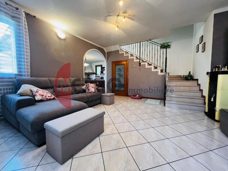 Casa singola in vendita – Contrada Gobbi Alti, Cornedo Vicentino
 In esclusiva da Metro Immobilia...