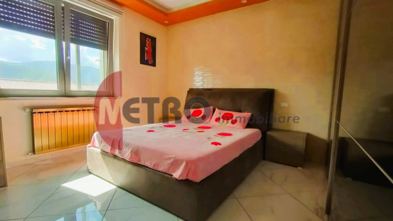 Porzione al piano terra di bifamiliare sovrapposta in vendita – Cornedo Vicentino
In una delle zo...