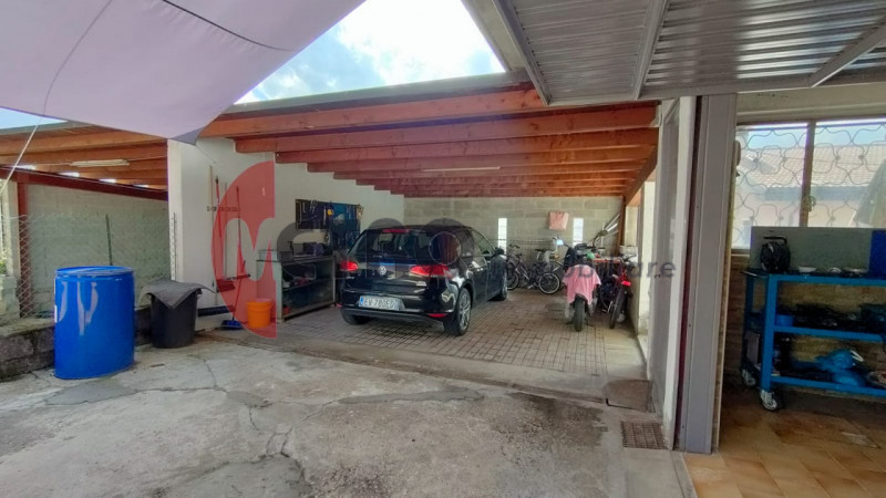 Porzione al piano terra di bifamiliare sovrapposta in vendita – Cornedo Vicentino
In una delle zo...