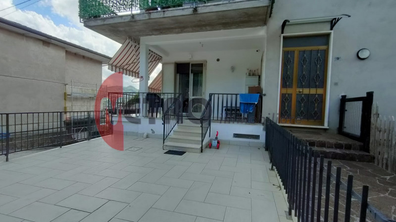 Porzione al piano terra di bifamiliare sovrapposta in vendita – Cornedo Vicentino
In una delle zo...