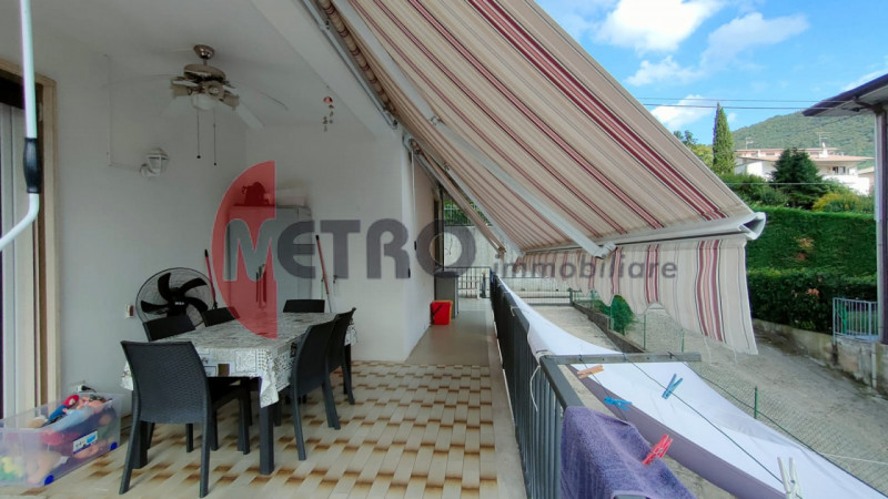 Porzione al piano terra di bifamiliare sovrapposta in vendita – Cornedo Vicentino
In una delle zo...