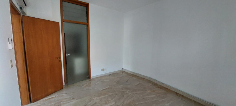 Affittasi ufficio di 77 mq. in posizione strategica a Piazzola sul Brenta.
L'ufficio è situato al...