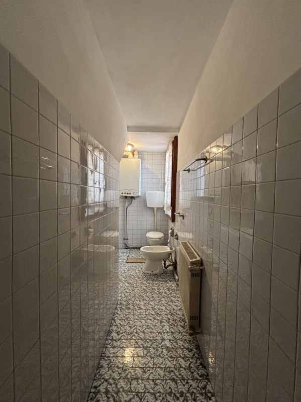 Se stai cercando una casa con tanto potenziale in una zona strategica di Creazzo, questa potrebbe...