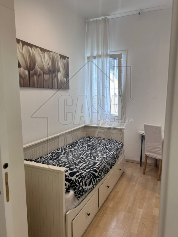 Scopri questo  appartamento trilocale nel cuore di Santa Sofia, una delle zone più ricercate e vi...