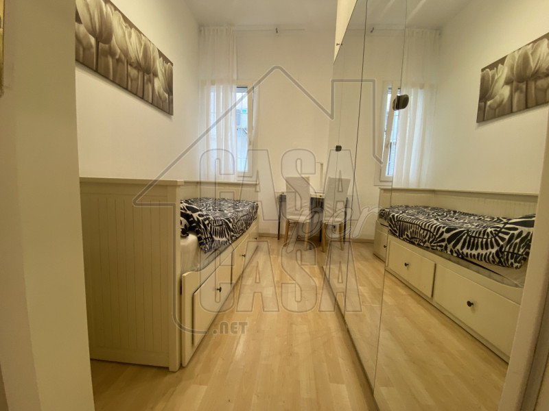 Scopri questo  appartamento trilocale nel cuore di Santa Sofia, una delle zone più ricercate e vi...