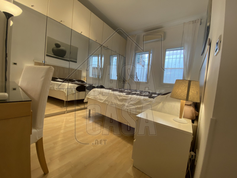 Scopri questo  appartamento trilocale nel cuore di Santa Sofia, una delle zone più ricercate e vi...