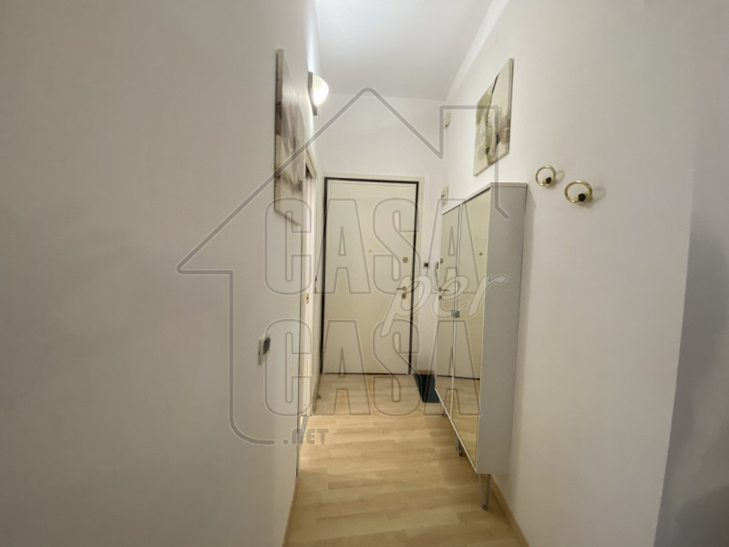 Scopri questo  appartamento trilocale nel cuore di Santa Sofia, una delle zone più ricercate e vi...