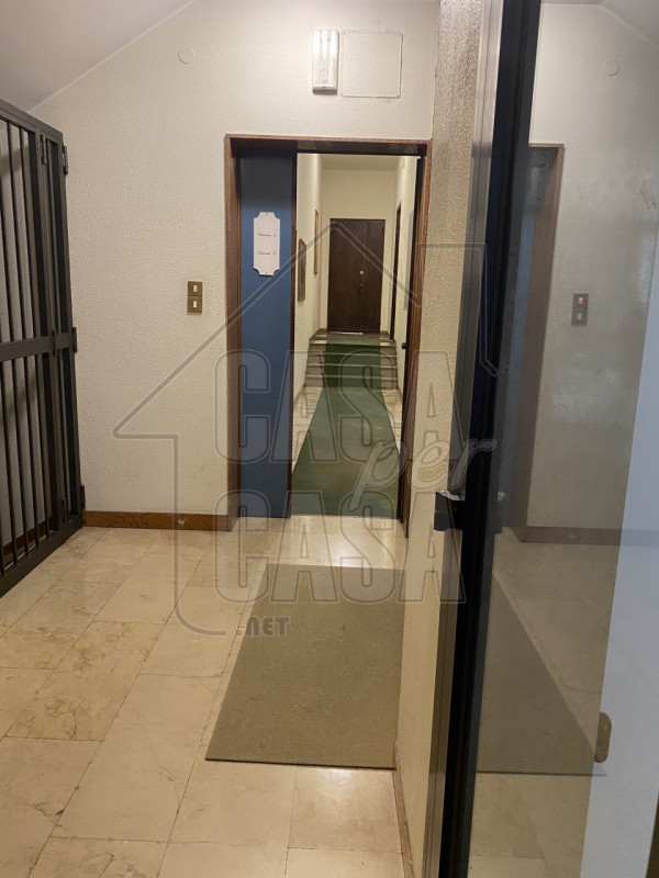 Scopri questo  appartamento trilocale nel cuore di Santa Sofia, una delle zone più ricercate e vi...