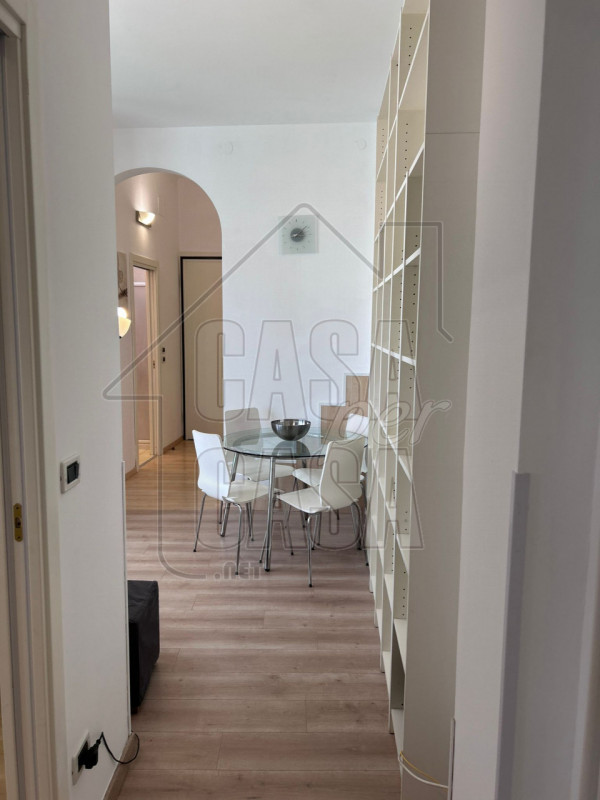 Scopri questo  appartamento trilocale nel cuore di Santa Sofia, una delle zone più ricercate e vi...