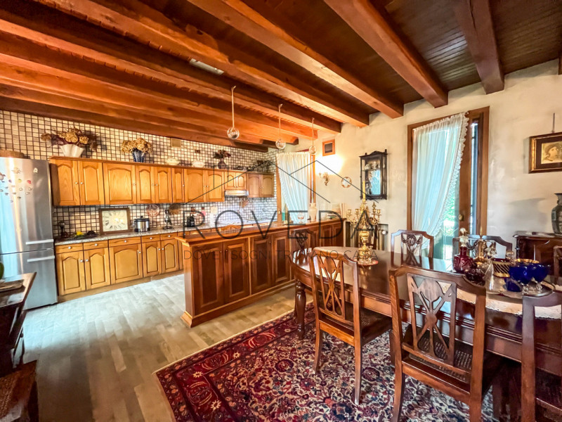 TREVISO - SANTA MARIA DEL ROVERE

RIFERIMENTO: TV26

L’agenzia Roveda Immobiliare ha il piacere d...