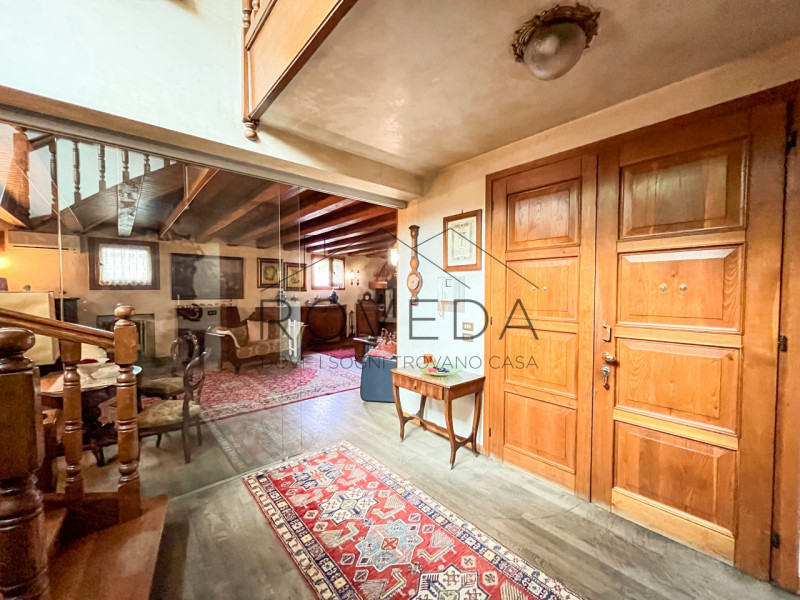 TREVISO - SANTA MARIA DEL ROVERE

RIFERIMENTO: TV26

Scopri altre opportunità sul nostro sito e a...