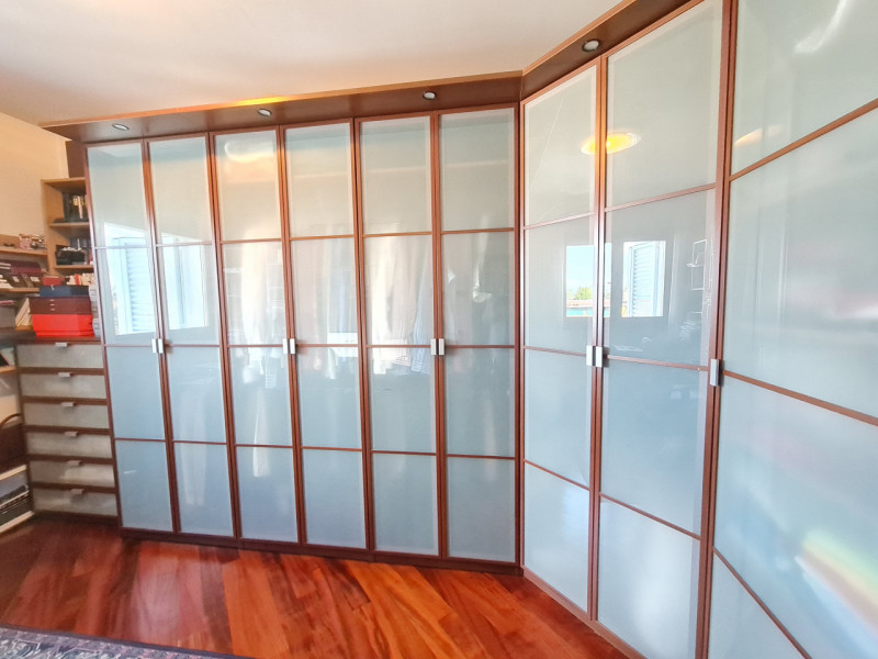 Intero stabile immobiliare con destinazione d'uso direzionale, commerciale, artigianale e residen...