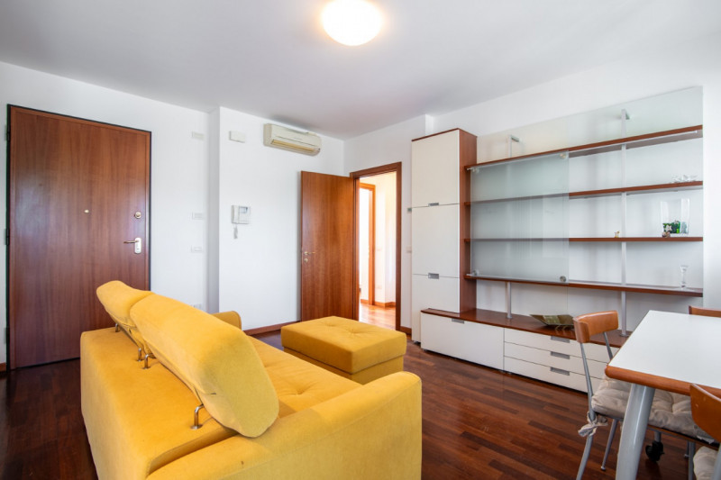 Abano Terme. Nel cuore della cittadina termale ed  inserito all'interno del Parco Urbano, proponi...