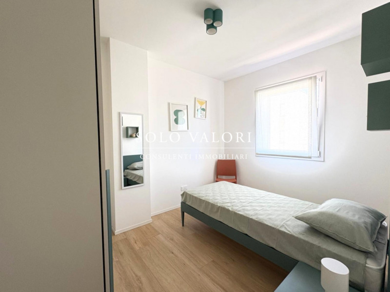 Rif. A732-C2 (per info 340 2242606 Marco)

Appartamento 3 camere con terrazzi abitabili – Castelf...