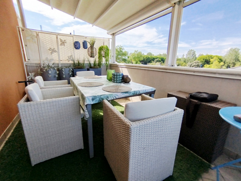 (Per INFO Mattias 3494222146) Scopri questo incantevole appartamento trilocale al primo piano, si...