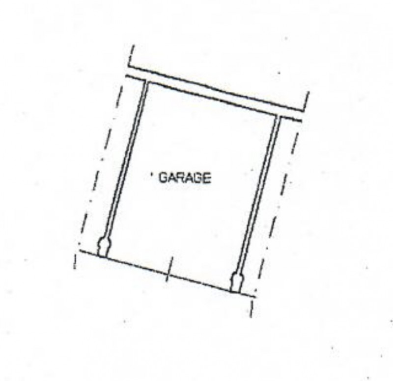 (Per INFO Mattias 3494222146) Scopri questo incantevole appartamento trilocale al primo piano, si...