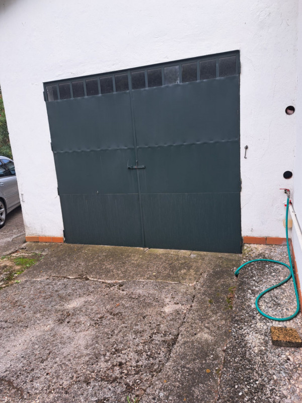 Brugine vendesi libera casa accostata su due livelli con soggiorno cucina tre camere un bagno gar...