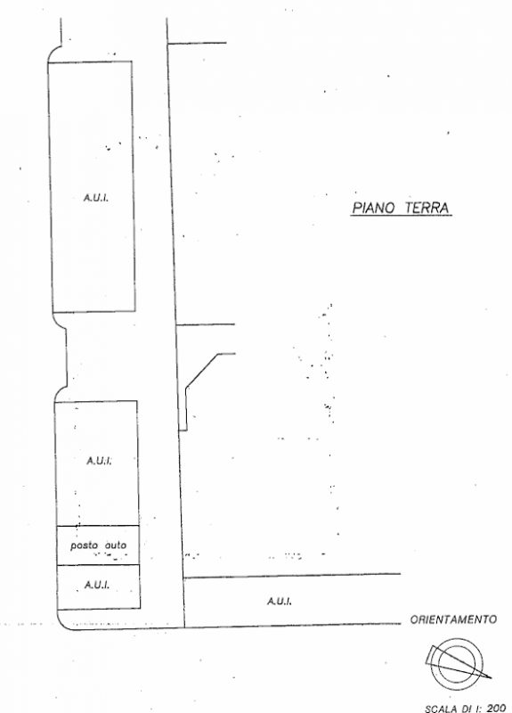 In zona industriale di Vicenza Ovest, precisamente in Via dell’Edilizia, proponiamo un luminoso l...
