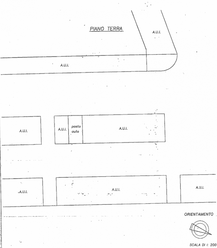 In zona industriale di Vicenza Ovest, precisamente in Via dell’Edilizia, proponiamo un luminoso l...