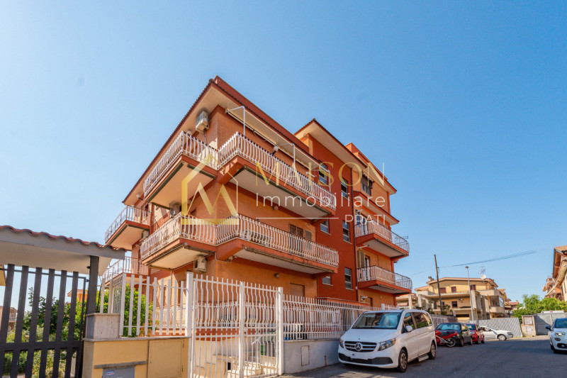 Roma Vendita Appartamento trilocale