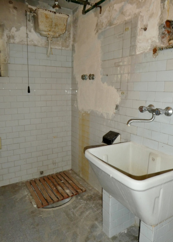 APPARTAMENTO TRICAMERE INDIPENDENTE IN BIFAMILIARE SOVRAPPOSTA CON GIARDINO E GARAGE IN VENDITA A...