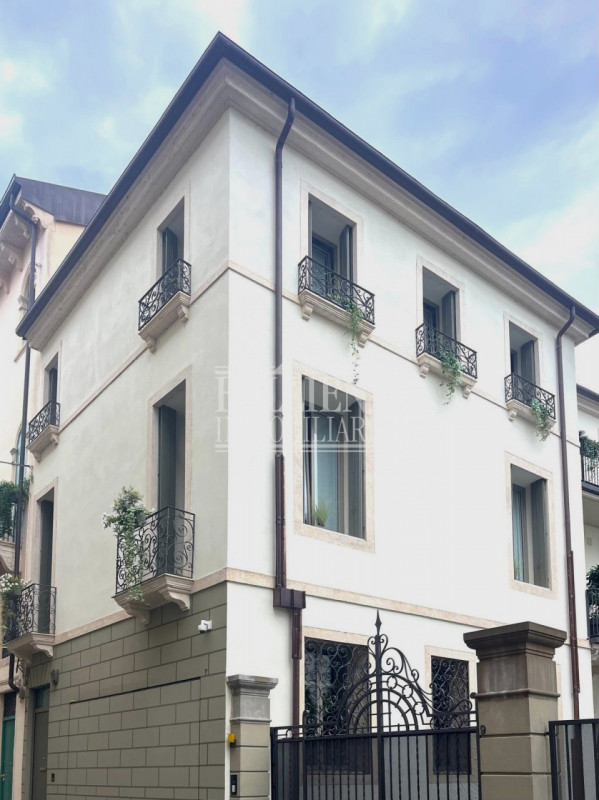 CENTRO STORICO - Nel cuore del centro storico di Vicenza proponiamo in vendita esclusiva palazzin...