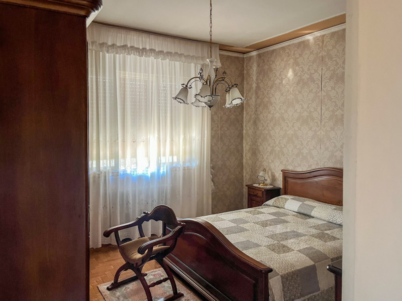 (Per INFO Vittorio 3517343301) Scopri questa splendida casa singola situata in una tranquilla e i...