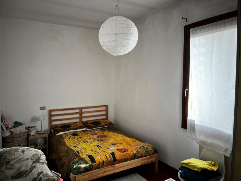 CENTRALISSIMO IN ZONA OSPEDALI, proponiamo in affitto appartamento con ingresso indipendente, su ...