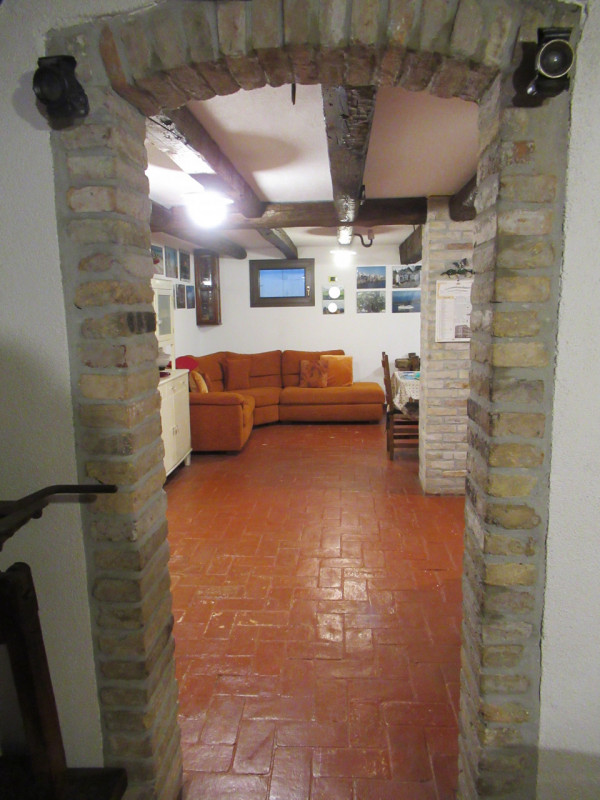 A San Sisto di Lancenigo (TV), proponiamo in vendita ampia porzione di casa (177 mq calpestabili ...