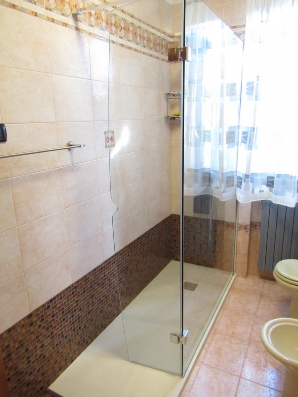 A San Sisto di Lancenigo (TV), proponiamo in vendita ampia porzione di casa (177 mq calpestabili ...