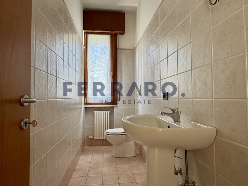 Treviso, Santa Bona. Codice YA6

Proponiamo in affitto un tricamere non arredato di 90 mq, situat...