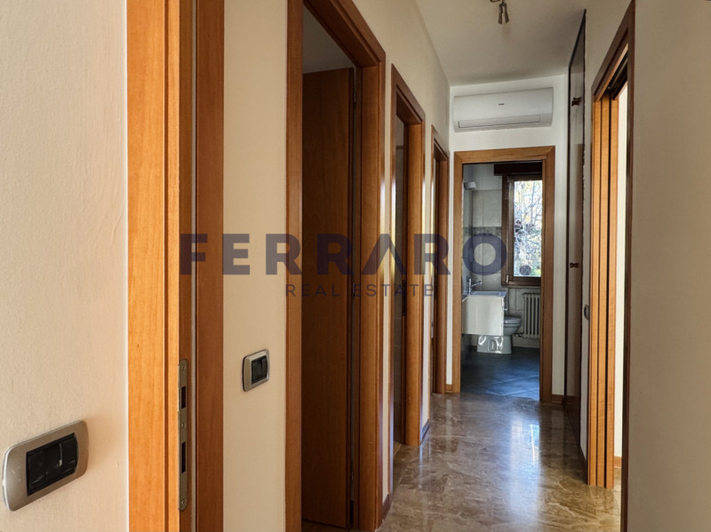 Treviso, Santa Bona. Codice YA6

Proponiamo in affitto un tricamere non arredato di 90 mq, situat...