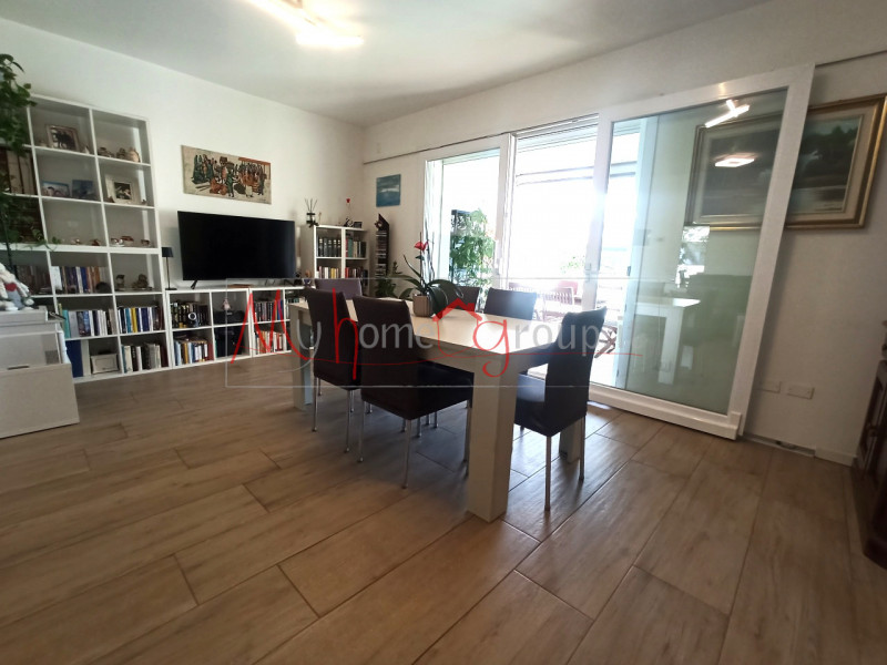 SALBORO (RIF: A1757-R): In una recentissima palazzina di sole 8 unità abitative, elegante e recen...