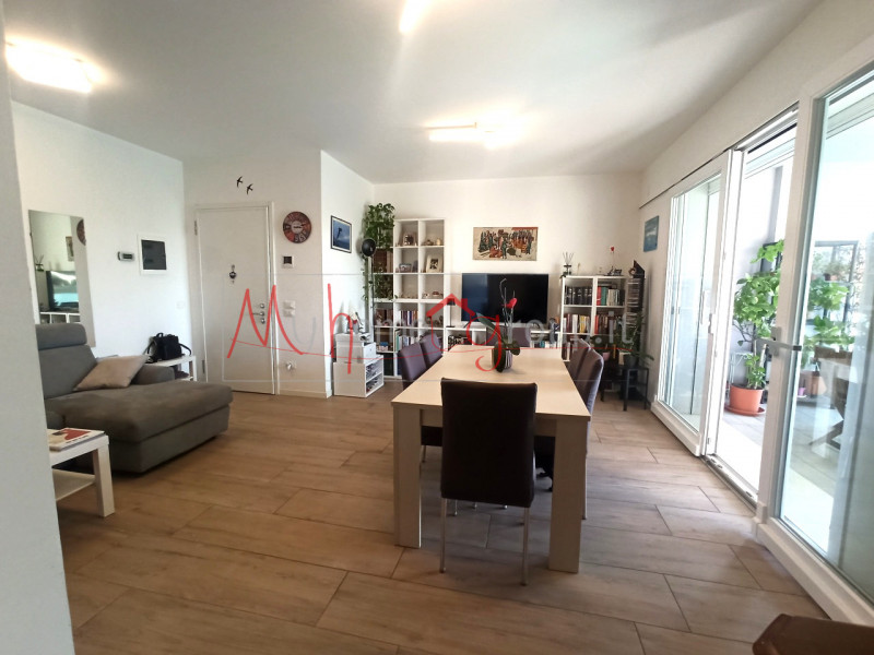 SALBORO (RIF: A1757-R): In una recentissima palazzina di sole 8 unità abitative, elegante e recen...