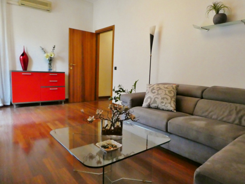 CESSIONE DI NUDA PROPRIETA': BICAMERE COMPLETAMENTE ARREDATO E CON GARAGE - RIF: 8285
Se sei alla...