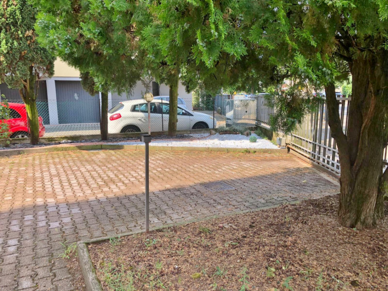 CESSIONE DI NUDA PROPRIETA': BICAMERE COMPLETAMENTE ARREDATO E CON GARAGE - RIF: 8285
Se sei alla...