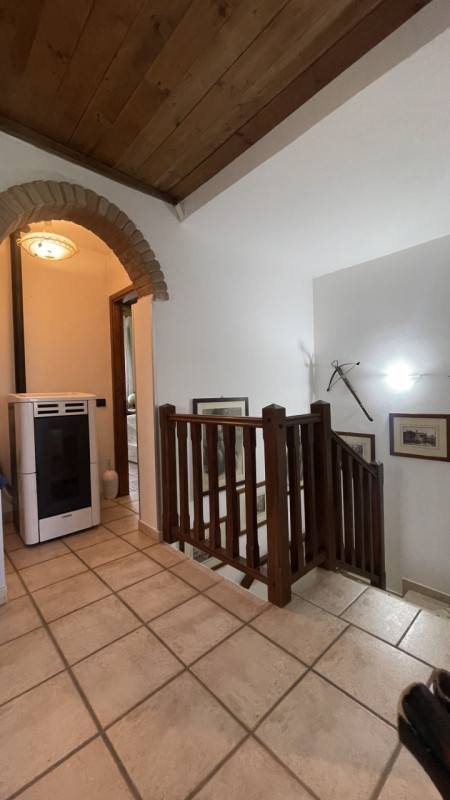 Arcobaleno Consulenti Immobiliari è lieta di presentarvi in esclusiva una splendida villa singola...