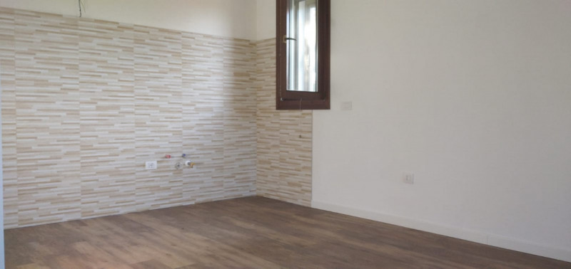 In vendita nel comune di Boara Pisani, proponiamo un’interessante casa singola immersa nella tran...