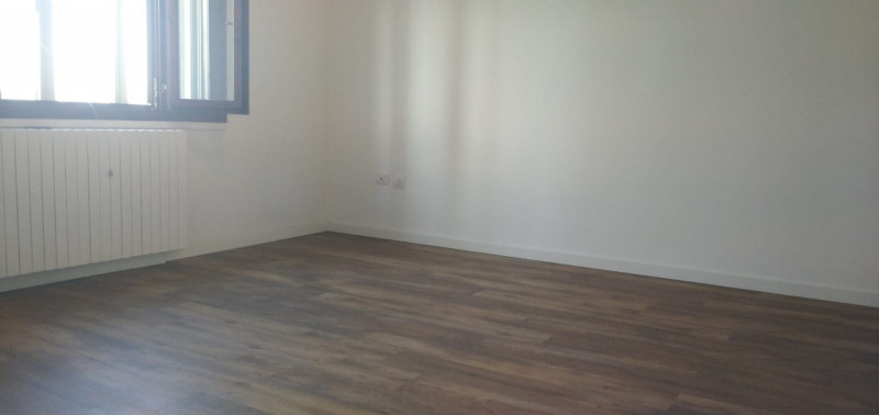 In vendita nel comune di Boara Pisani, proponiamo un’interessante casa singola immersa nella tran...